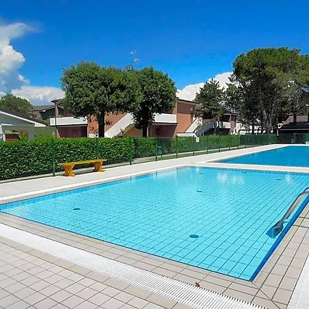 Bright Flat In With Pool - Beahost 3* Bibione